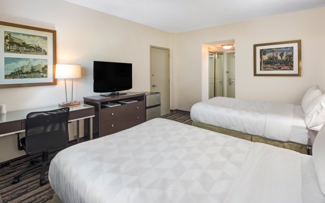 Holiday Inn Port of Miami - Downtown by IHG