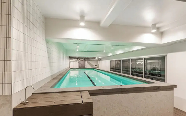 Chic 1Br Apt With Pool And Gym Perks