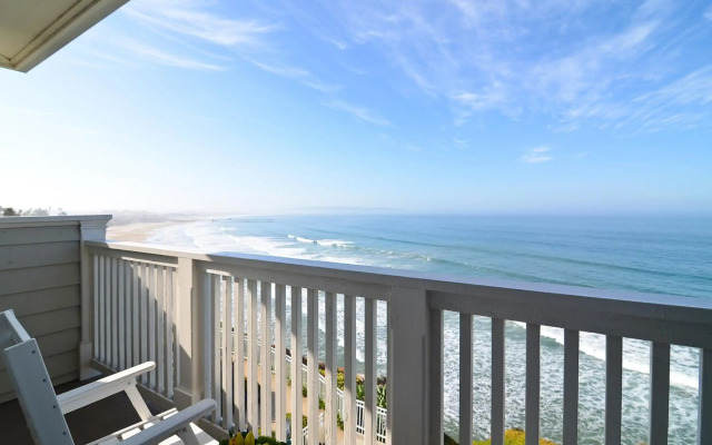 Pismo Lighthouse Suites