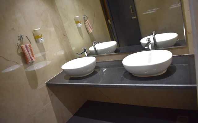 Hotel Radhika Regency