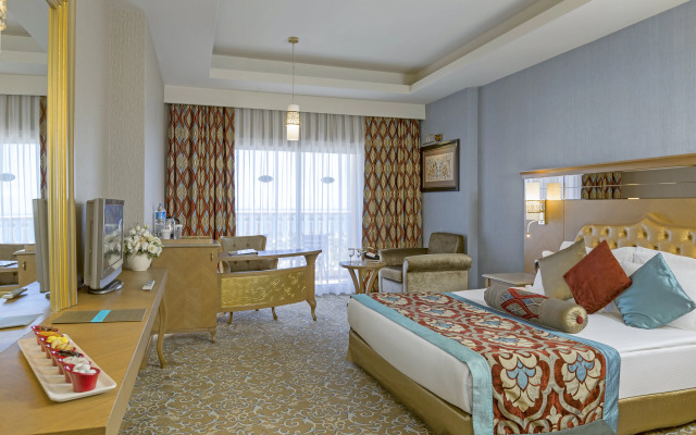 Royal Holiday Palace