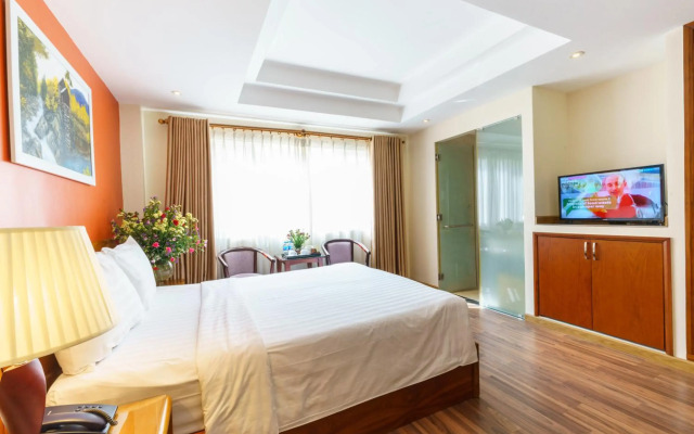 Roseland Corp Hotel