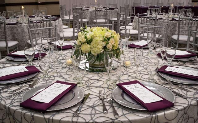 DoubleTree Suites by Hilton Charlotte - SouthPark