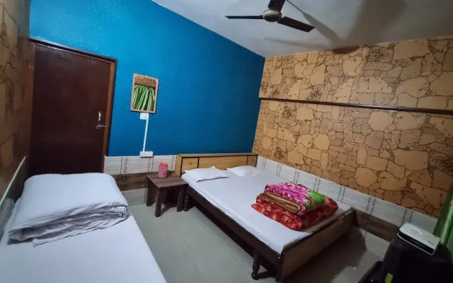 J M S Guest House