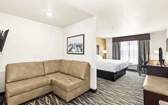 Cobblestone Hotel & Suites - Superior