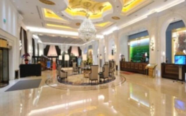 Hohhot Pinnacle Hotel