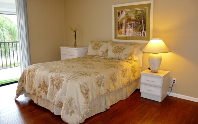 South end Condo With Pool/spa and Steps to Beach