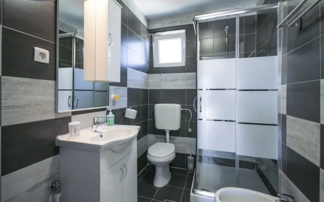 Opera Apartments and studio