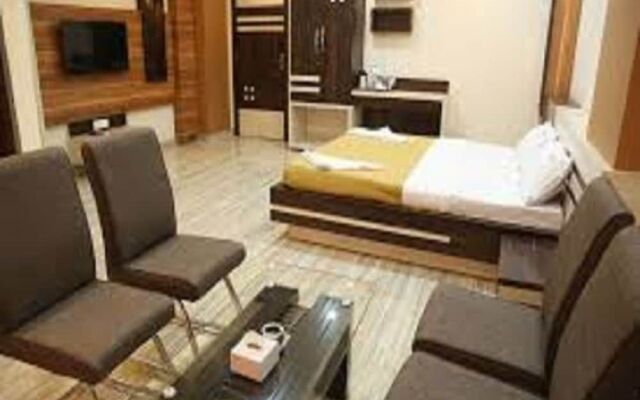 Room Maangta 125 - Kalyan East