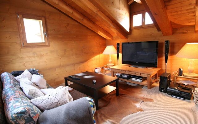 Comfortable and Luxurious Chalet With View on the Mont Blanc