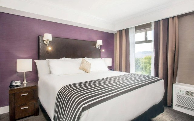 Sandman Signature Kamloops Hotel
