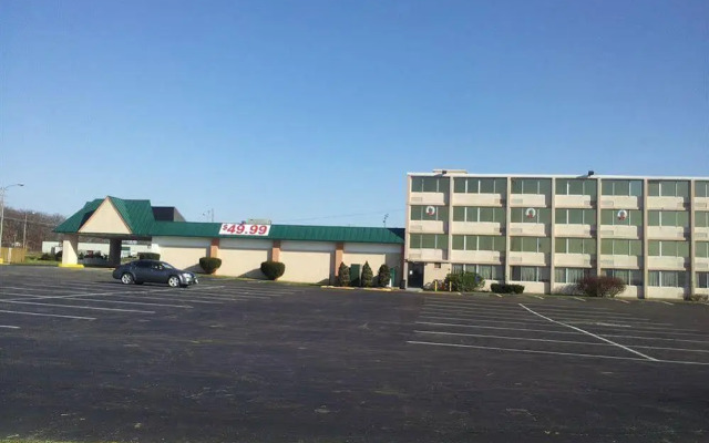 California Palms Hotel & Suites