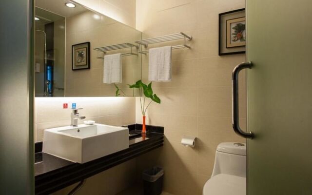 Junhong Hotel