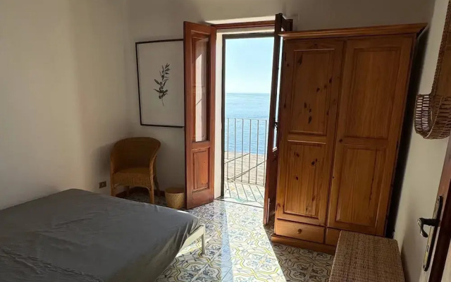 Casa Bacco, Capistello