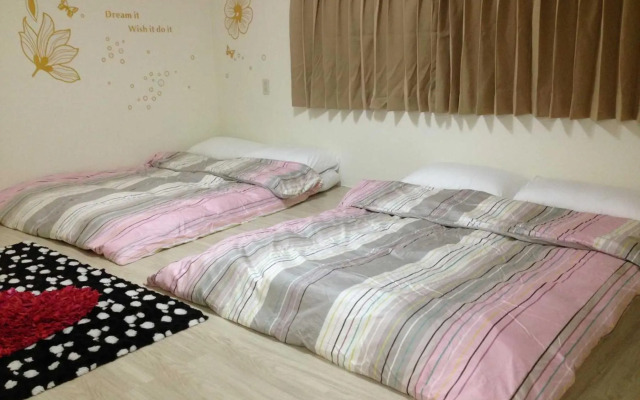 Pineapple Backpackers Hostel