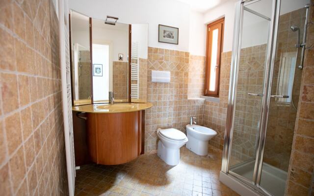 IseoLakeRental - La Stallina