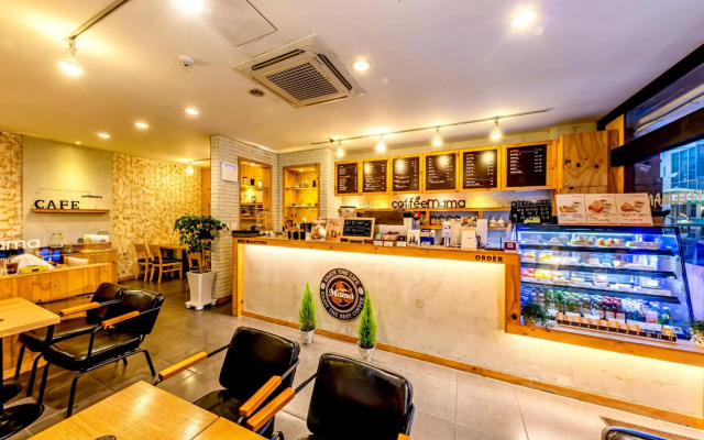 Trevi Hotel