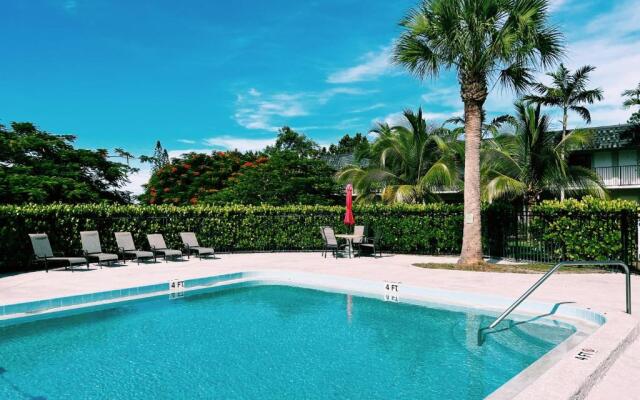 Riverwatch Apartments by Lowkl