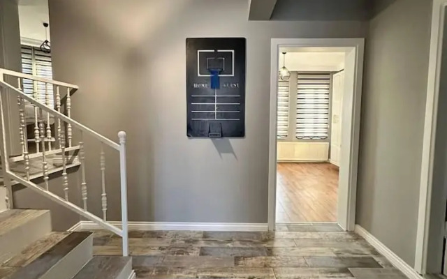 Yeşil Panjurlu Villa Otel