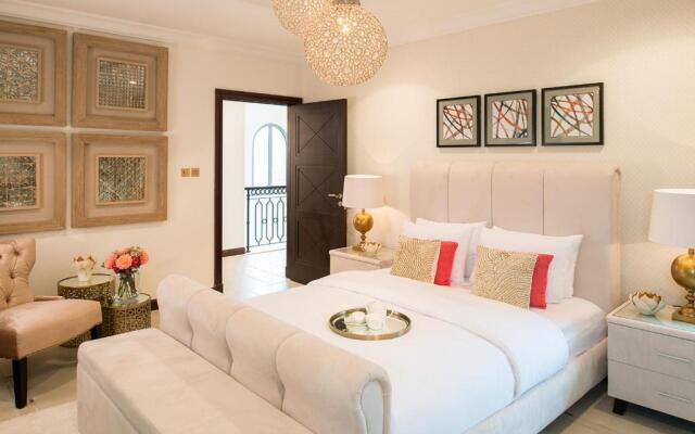 The Palm Jumeirah Villas - Frond L by Nasma Luxury Stays