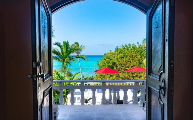 Viking Hill Oceanfront Hostel & Resort
