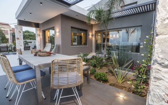 Ariadne Luxury Villa