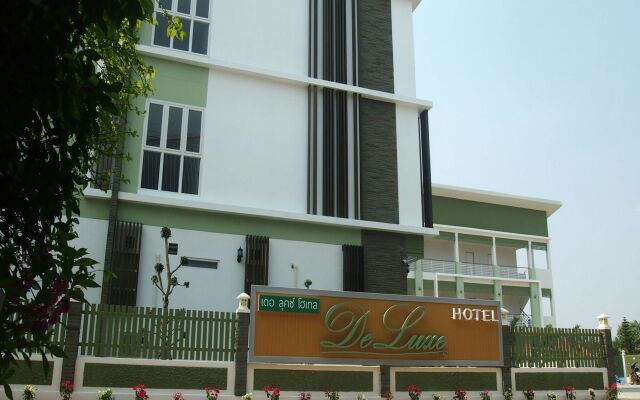 Deluxe Hotel