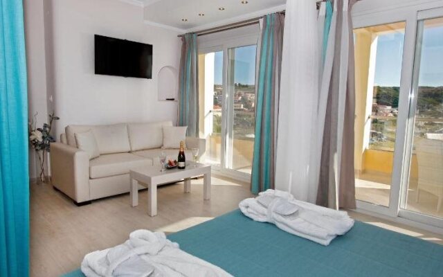 Paralia Luxury Suites