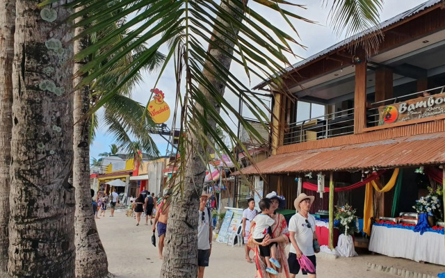 Bamboo Beach Resort