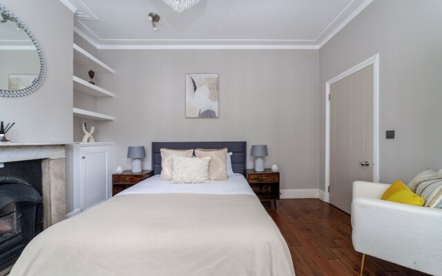 5 Bed Apartment in Hammersmith