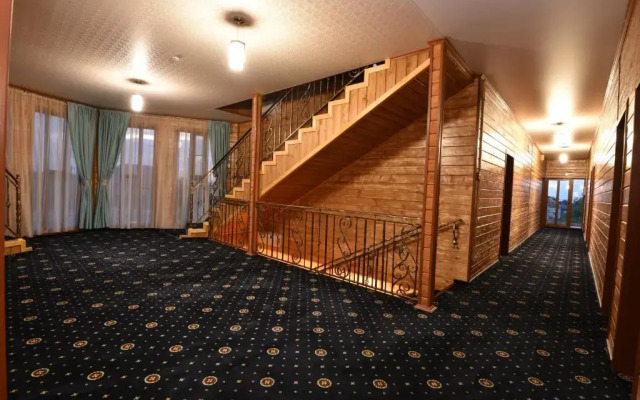 Yalta Hotel