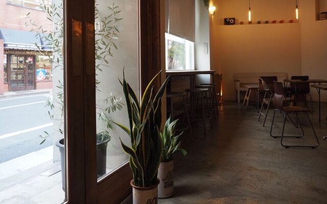 almond hostel & cafe Shibuya