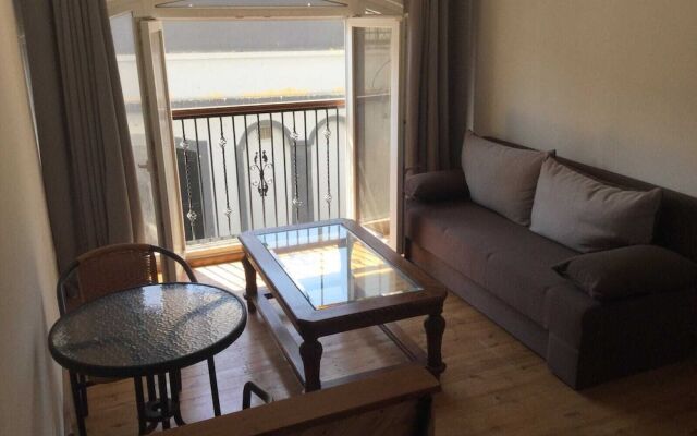 Charming 1-bed Apartment in Larnaca