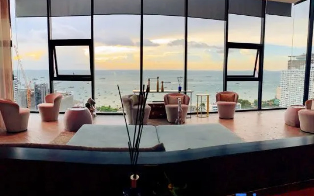 the base sea view holiday