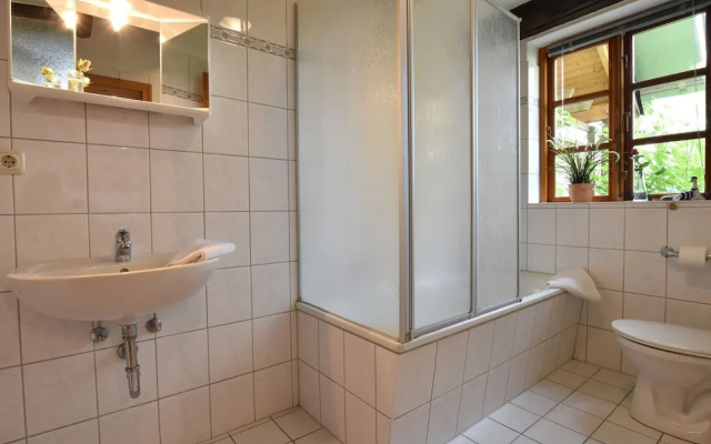 Spacious Apartment in Stove with Waterfront