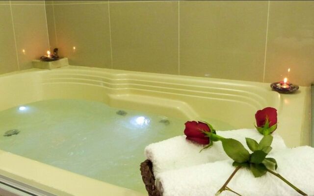 Apartahotel Montes La 68