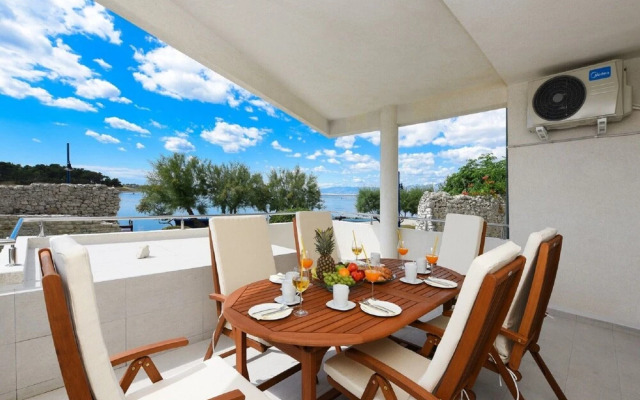 Modern Villa in Nin With Terrace
