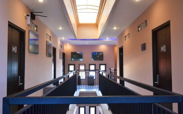 ZEN Rooms Basic Audah Syariah Sutos