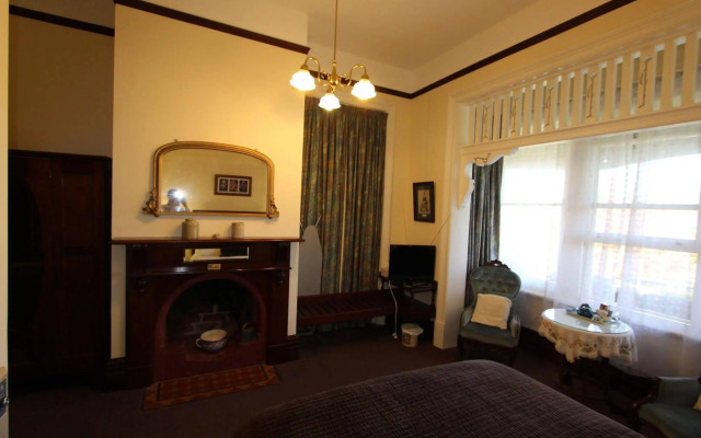 Orana House