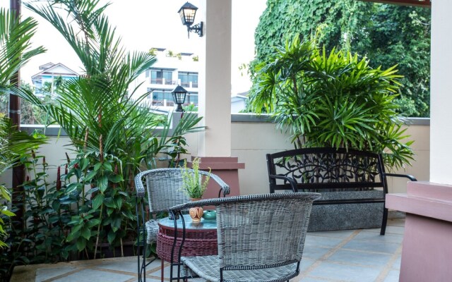 Blissful Villa Felicity with Ample Space