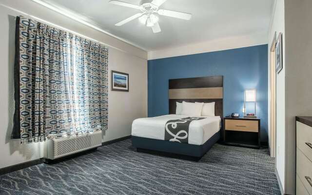 La Quinta Inn & Suites by Wyndham Phoenix I-10 West