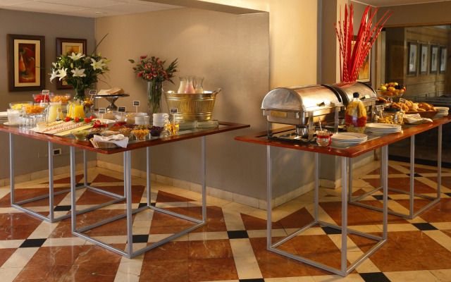 Suites del Bosque Hotel