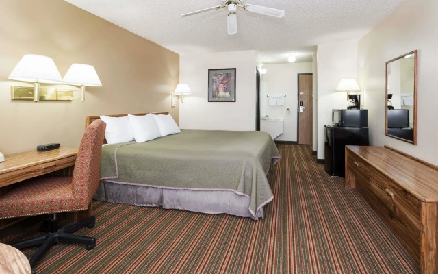 Travelodge By Wyndham Longmont