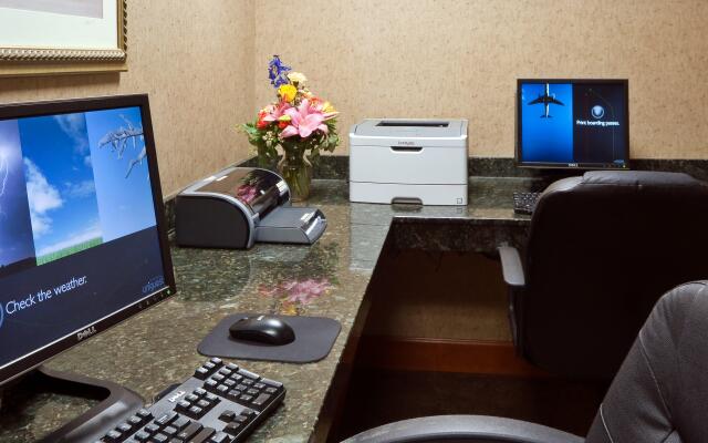 Holiday Inn Cincinnati Airport by IHG
