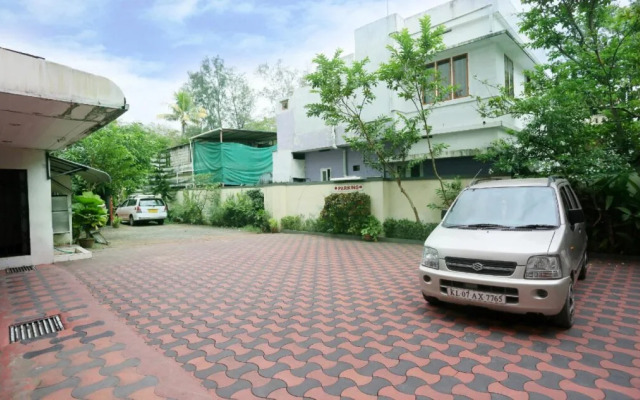Karthika Residency By OYO Rooms