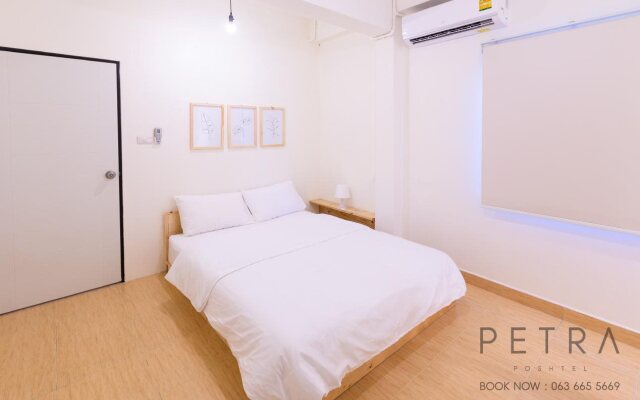 Petra Poshtel Donmuang