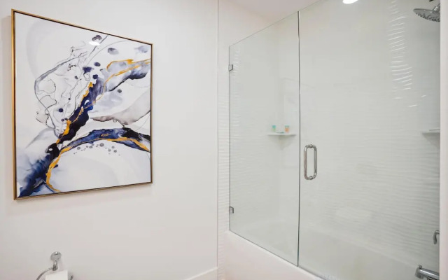 The Harbor Condo 305 - Premier