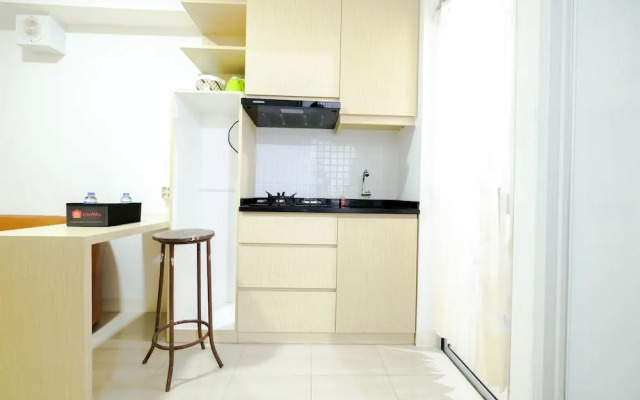 Simply & Clean Bassura City Apartment