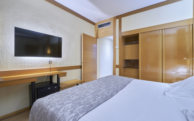 Hotel AR Los Arcos