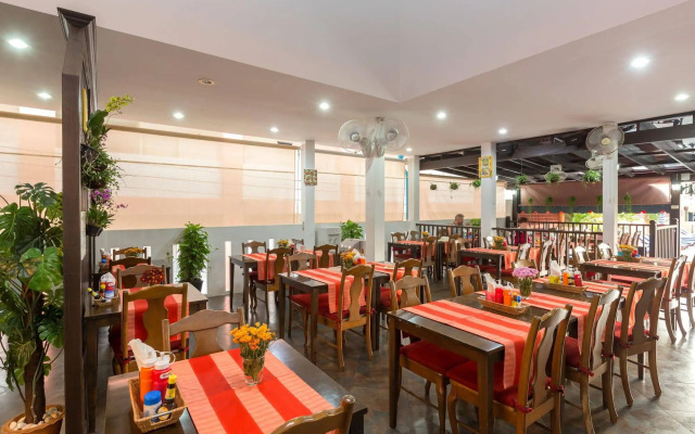 Kata Silver Sand Hotel